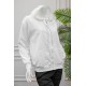 جاكيت نسائي شتوي لون أبيض ياقة بقبعة و سحاب و جيوب من الأمام مزين بكتابات من الأمام و الخلف و بأكمام طويلة