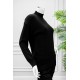 بلوزة نسائية شتوية لون أسود ياقة عالية و بأكمام طويلة