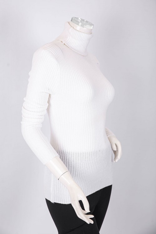 بلوزة نسائية شتوية متعددة الألوان ياقة عالية و أكمام طويلة