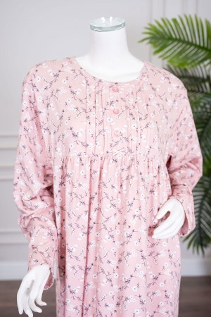 قميص نسائي طويل لون وردي مشجر ياقة دائرية بأزرار و بأكمام طويلة