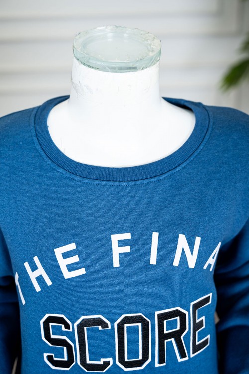 طقم-قطعتين-ولادي-شتوي-لون-أزرق-مزين-بكتابات-و-رسومات