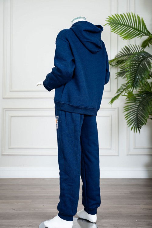 طقم-قطعتين-ولادي-شتوي-لون-كحلي-مزين-بكتابات-و-رسومات-