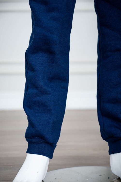 طقم-قطعتين-ولادي-شتوي-لون-كحلي-مزين-بكتابات-و-رسومات-