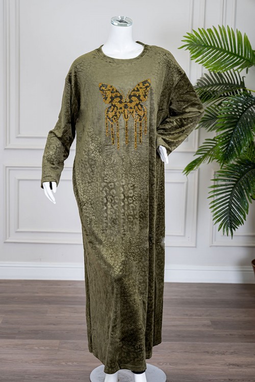 قميص نسائي شتوي طويل لون زيتي مزين بنقوش و رسمة الفراشة من الأمام ياقة دائرية و بأكمام طويلة