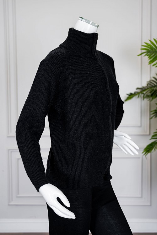 جاكيت نسائي شتوي لون أسود ياقة عالية بسحاب من الأمام و بأكمام طويلة