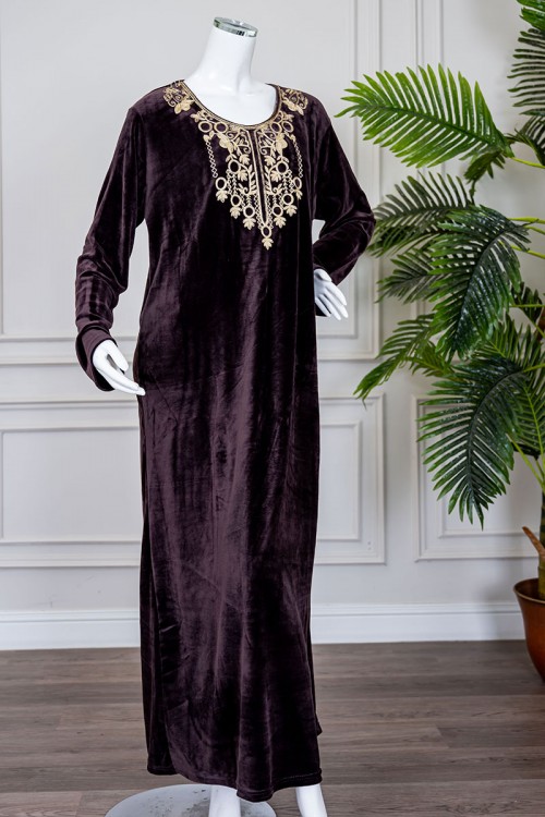 قميص نسائي شتوي بني غامق ياقة دائرية بتطريز ذهبي و بأكمام طويلة