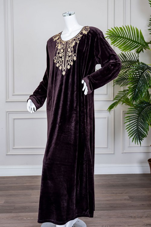 قميص نسائي شتوي بني غامق ياقة دائرية بتطريز ذهبي و بأكمام طويلة