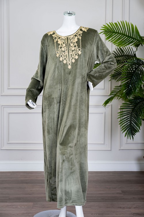 قميص نسائي شتوي تفاحي ياقة دائرية بتطريز ذهبي و بأكمام طويلة