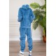 بيجاما بناتي شتوي قطعتين لون أزرق هودي بقبعة متصلة برباط و بجيوب الكنغر و أكمام طويلة مزين بكتابات من الأمام مع بنطلون طويل برباط في الخصر و جيوب من الجانبين