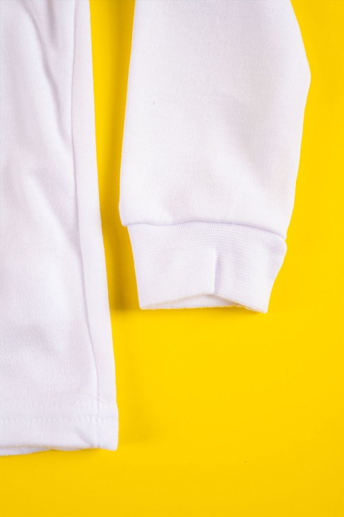 بيجاما ولادي شتوي قطعتين لون أبيض بلوزة بياقة عالية و أكمام طويلة مع بنطلون طويل