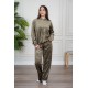 بيجاما نسائية قطعتين لون زيتي مزينة بنقوش ياقة بقبعة متصلة و بأكمام طويلة مع بنطلون طويل