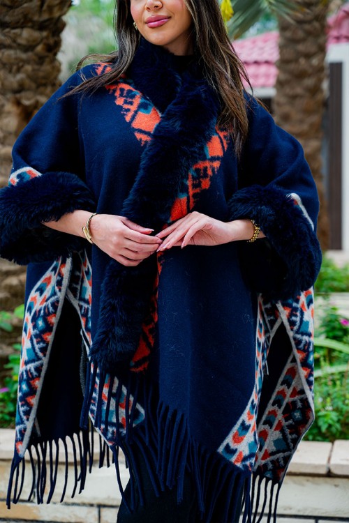 شال نسائي شتوي لون أزرق بنقوش ملونة