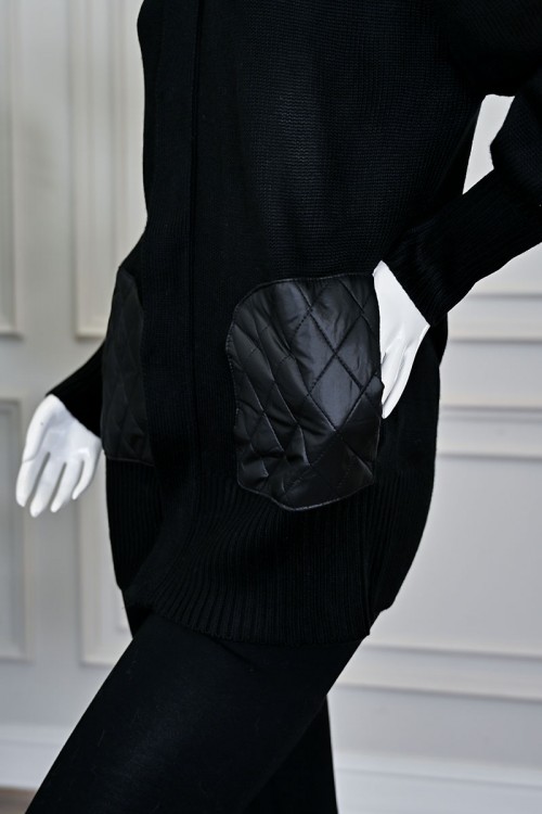 بلوزة نسائي شتوي أسود بسحاب أمامي وقبعة وجيوب مبطنة بنقشة مربعات