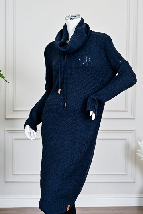 بلوزة نسائية شتوية صوف كحلي بقبعة متصله