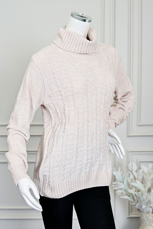 بلوزة نسائية شتوية لون بيج فاتح صوف بياقة عالية