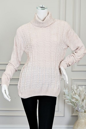 بلوزة نسائية شتوية لون بيج فاتح صوف بياقة عالية 