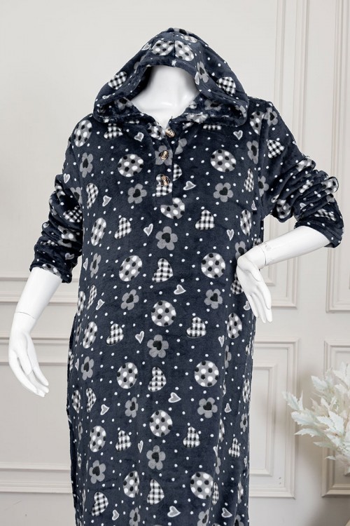 قميص نسائي طويل شتوي لون كحلي  منقط و مزين برسومات ياقة بقبعة متصلة و أزرار من الأمام و بأكمام طويلة