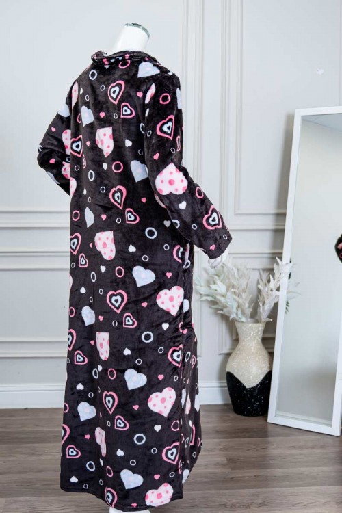 قميص نسائي طويل شتوي متعدد الاوان مزين برسومات ملونة ياقة مطوية و أزرار من الأمام و بأكمام طويلة