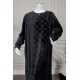 قميص نسائي طويل شتوي لون أسود مزين بنقوش و كتابة ياقة دائرية بأزرار من الأمام و بأكمام طويلة