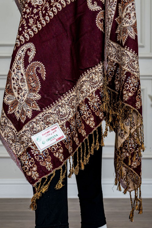 شال كشميري نسائي لون عودي بنقوش باللون البيج