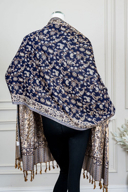 شال كشميري نسائي لون كحلي بنقوش ملونة