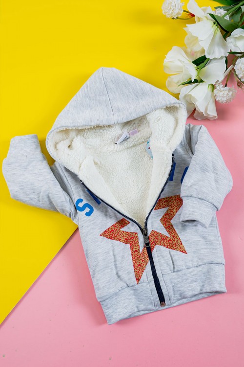 بلوفر أطفال شتوي مبطن لون رمادي مزين بكتابات ورسومات قبعة متصلة و سحاب من الأمام و أكمام طويلة