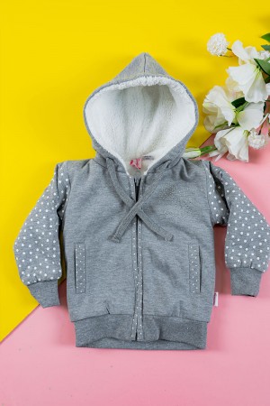 بلوفر أطفال شتوي مبطن لون رصاصي منقط باللون الأبيض قبعة متصلة برباط و بسحاب و جيوب من الأمام و أكمام طويلة