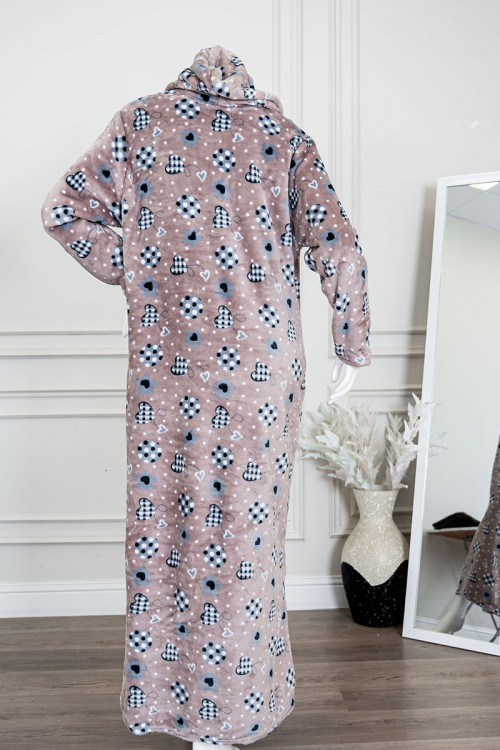 قميص نسائي طويل شتوي متعدد الألوان منقط و مزين برسومات ياقة بقبعة متصلة و أزرار من الأمام و بأكمام طويلة