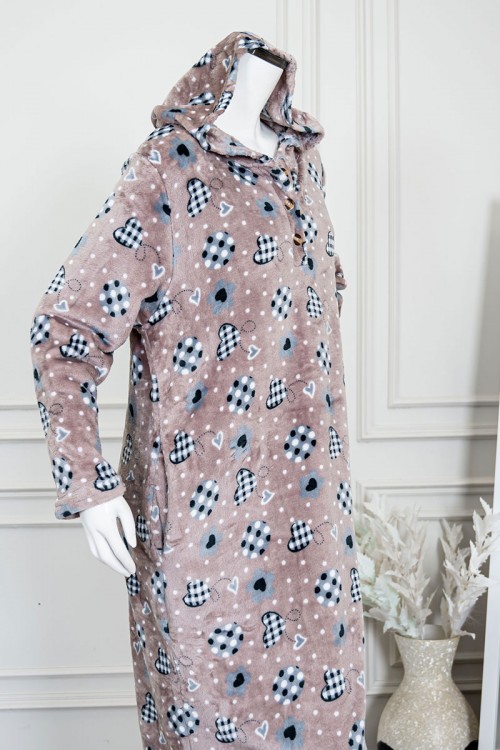 قميص نسائي طويل شتوي متعدد الألوان منقط و مزين برسومات ياقة بقبعة متصلة و أزرار من الأمام و بأكمام طويلة