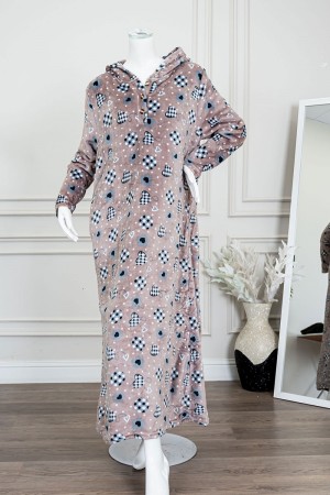 قميص نسائي طويل شتوي متعدد الألوان منقط و مزين برسومات ياقة بقبعة متصلة و أزرار من الأمام و بأكمام طويلة