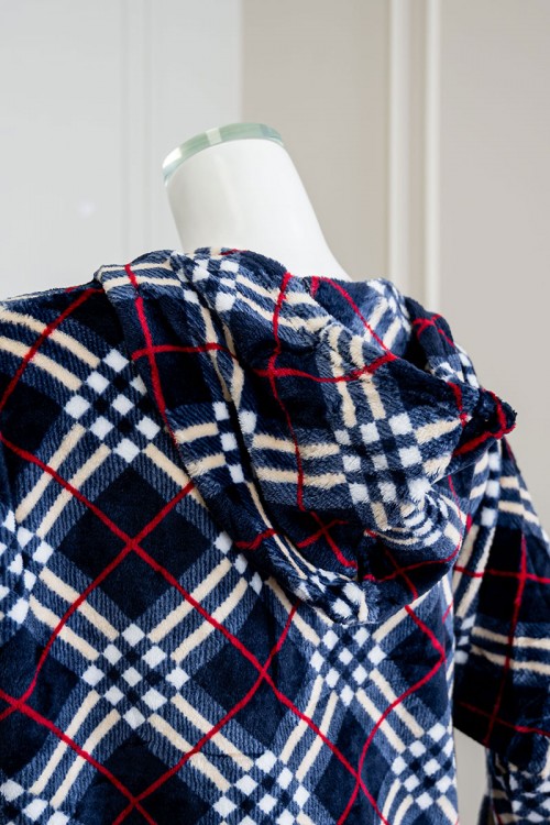 قميص-نسائي-طويل-شتوي-متعدد-الألوان-مع-تداخلات-بأشكال-