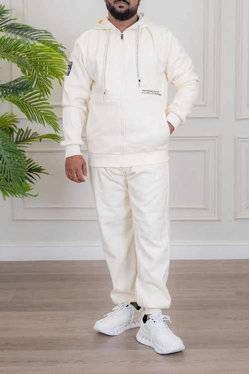 طقم رجالي شتوي قطعتين لون اوف وايت ببلوفر هودي قبعة متصلة برباط و بسحاب و جيوب أمامية مع بنطلون طويل بجيوب من الجانبين