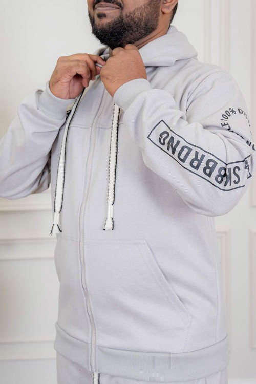 طقم-رجالي-شتوي-قطعتين-لون-رمادي-فاتح-ببلوفر-هودي-قبعة-متصلة