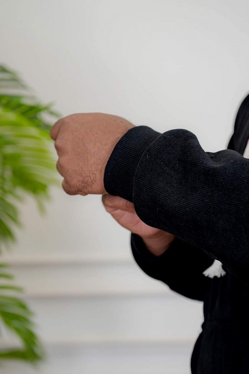 طقم-رجالي-شتوي-قطعتين-لون-أسود-ببلوفر-هودي-قبعة-متصلة