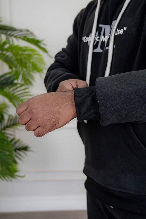 طقم-رجالي-شتوي-قطعتين-لون-أسود-ببلوفر-هودي-قبعة-متصلة-