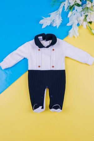 بربتوز أطفال لون أبيض و كحلي بياقة مطوية مزين بأزرار من الأمام بأكمام طويلة و بأزرار من الخلف و الأسفل 