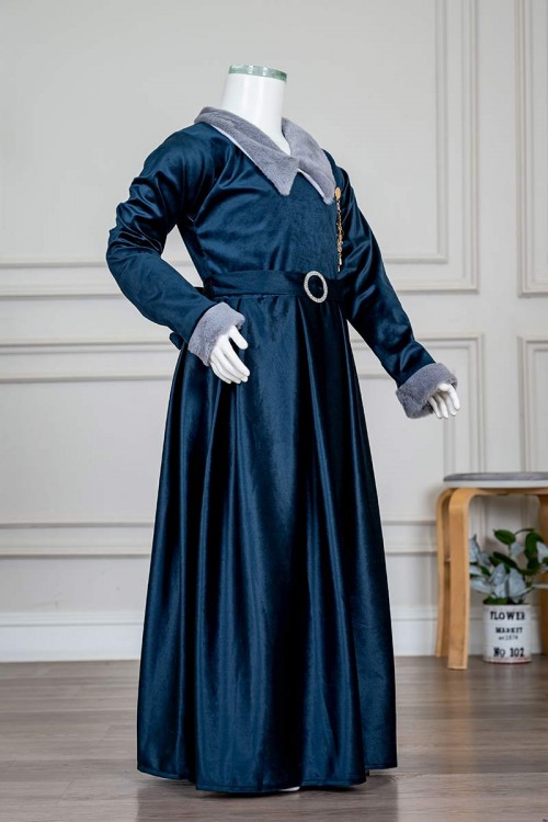 فستان-بناتي-طويل-متعدد-الألوان-مزين-بالفرو-في-الياقة-