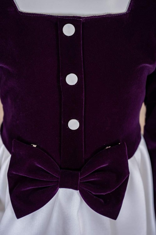 فستان بناتي طويل متعددة الألوان مزين بأزرار و فيونكة من الأمام ياقة مربعة و بأكمام طويلة و رباط في الخلف