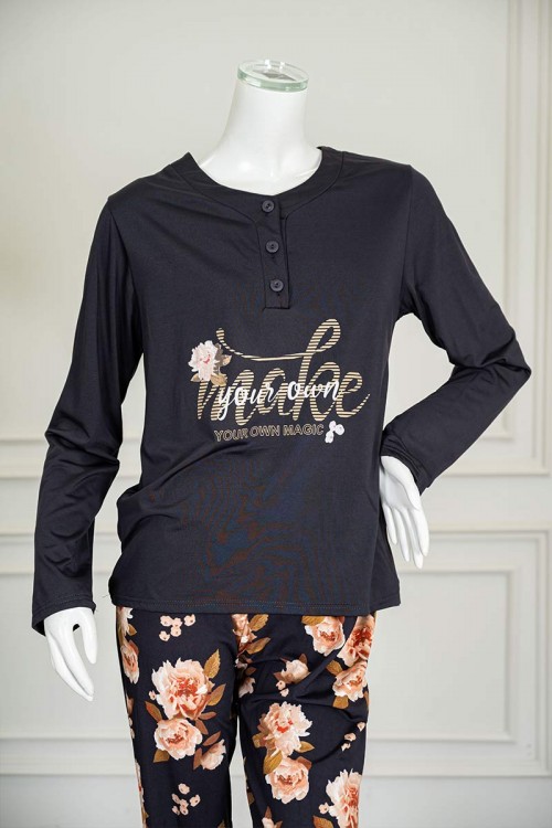 بيجاما-نسائية-قطعتين-لون-كحلي-ياقة-دائرية-بأزرار-مزينة-