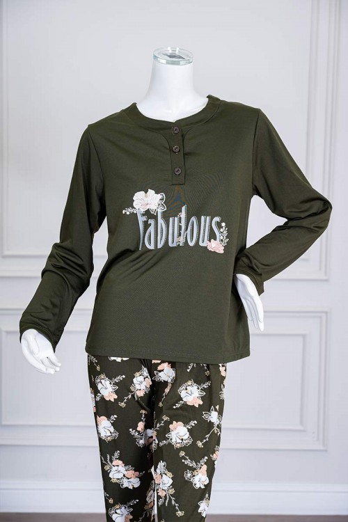 بيجاما-نسائية-قطعتين-لون-زيتي-ياقة-دائرية-بأزرار-مزينة-بكتابات-