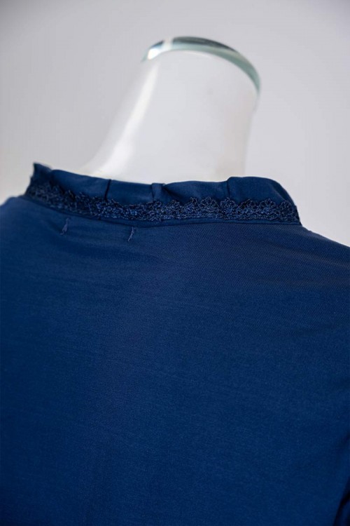 بيجاما-نسائية-قطعتين-لون-كحلي-برسومات-و-كتابات-من-الأمام-