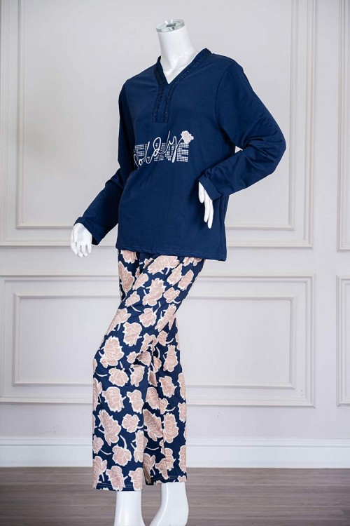 بيجاما-نسائية-قطعتين-لون-كحلي-برسومات-و-كتابات-من-الأمام-