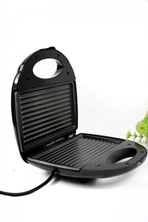 Electric sandwich maker, black color, with non-stick grid plates, 750 watts