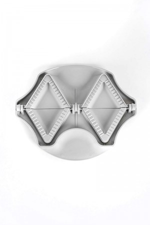 Triangle-shaped plastic pastry mold