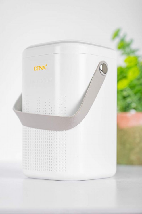فواحة ملطف هواء لون أبيض يعمل عبر منفذ USB