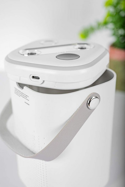 فواحة ملطف هواء لون أبيض يعمل عبر منفذ USB