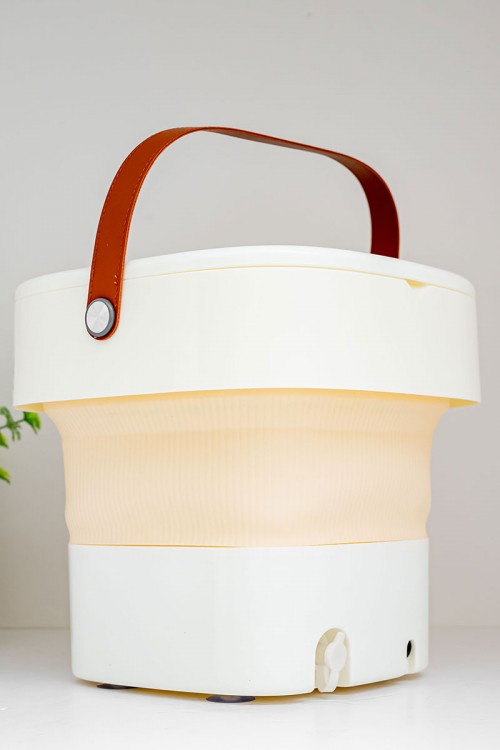 غسالة متنقلة قابل للطي لون أبيض و بيج بسعة 11 لتر و بقوة 40 واط