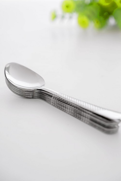 طقم ملاعق أكل مزينة بنقوش في المقبض 12 حبة