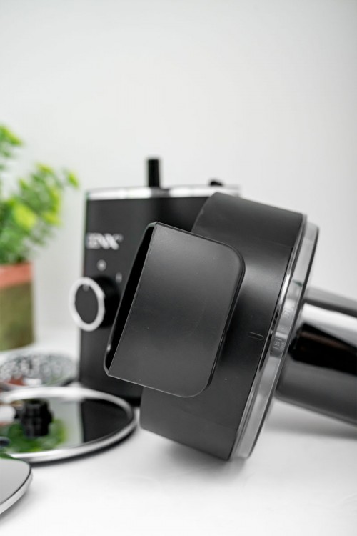 قطاعة خضار كهربائية من Denx لون أسود متعددة الوظائف بشفرات من الفولاذ المقاوم للصدأ بقوة 200 واط