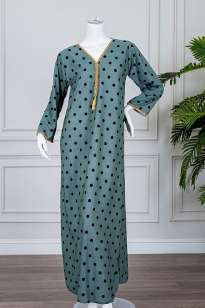 جلابية نسائية متعددة الألوان منقطة باللون الأسود مزينة بكلفة في الياقة و الأكمام